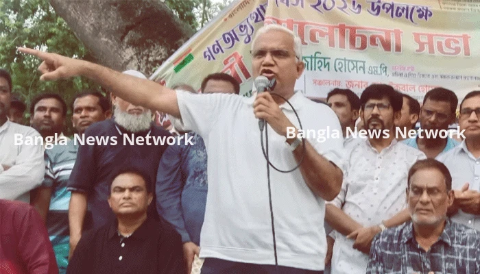 ‘পালায় না বলে বড়াই করে চুপচাপ পালিয়ে গেল শেখের বেটি'