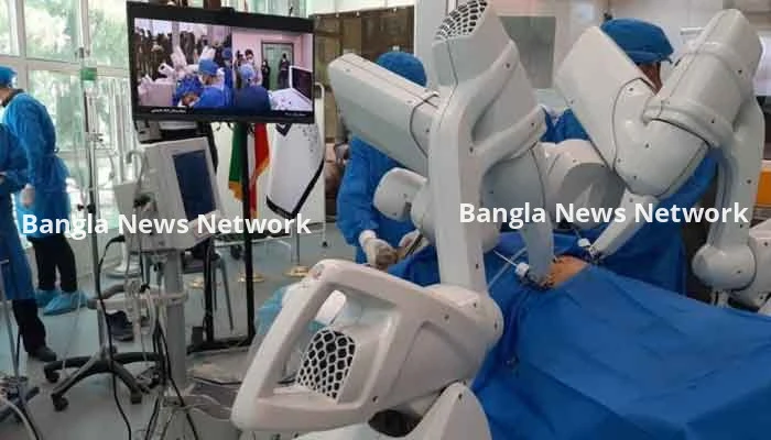 ইরানে বিশ্বের অন্যতম সার্জিক্যাল রোবট ’সিনা’