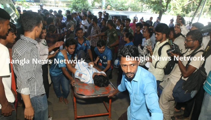এক ছাত্রীকে থাপ্পড়, রক্তাক্ত জোবরা থেকে চবি