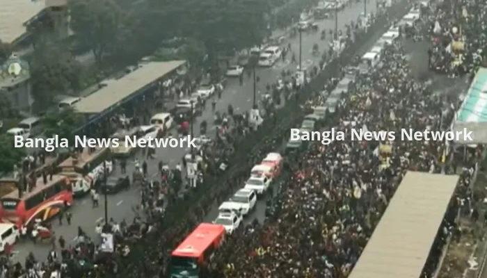 ধীরে এগোচ্ছে তারেক রহমানের গাড়িবহর