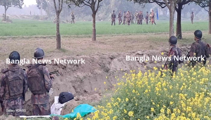 শিবগঞ্জ সীমান্তে বিজিবি ও বিএসএফের মধ্যে উত্তেজনা, স্থানীয়দের পাল্টাপাল্টি স্লোগান