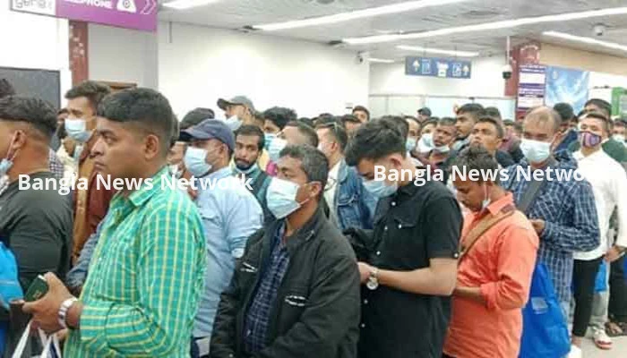 লিবিয়া থেকে দেশে ফিরেছে আটকে পড়া ১৫৭ বাংলাদেশি
