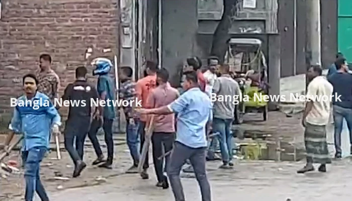 নাটোর ও পটুয়াখালীতে বিএনপি’র কর্মসূচিতে দুর্বৃত্তদের হামলা, আহত ১২