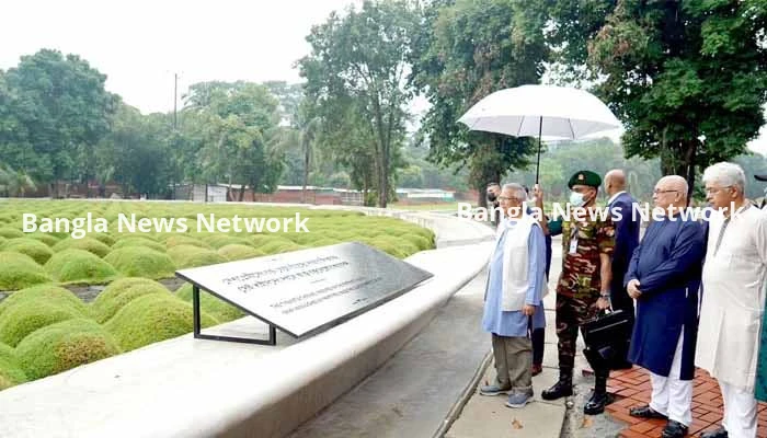 জুলাই স্মৃতি জাদুঘরের অগ্রগতি পরিদর্শন করলেন প্রধান উপদেষ্টা