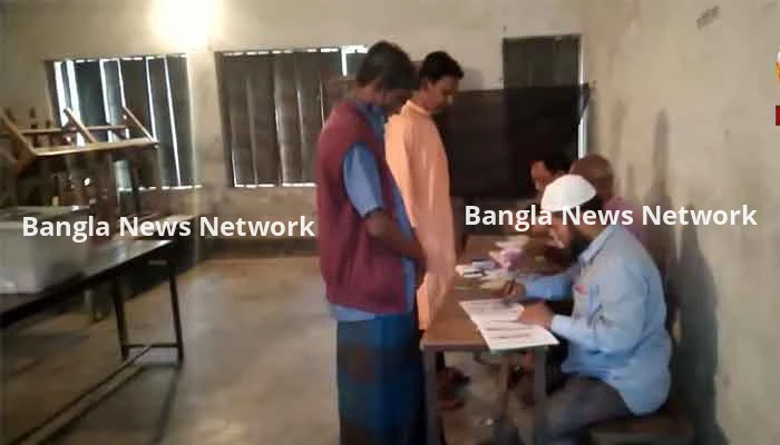 প্রথম ধাপে ১৩৯ উপজেলায় ভোটগ্রহণ শুরু