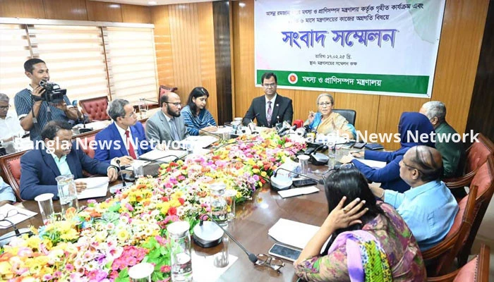রোজায় ‘কম দামে’ দুধ, ডিম, মাংস বিক্রি করবে সরকার