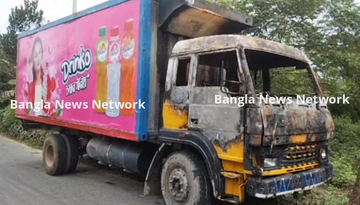 গাজীপুরে কাভার্ডভ্যানে আগুন দিয়েছে দুর্বৃত্তরা