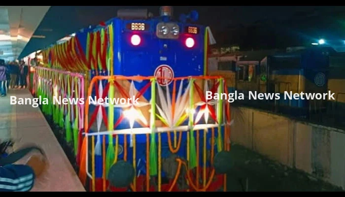 পদ্মা সেতু হয়ে খুলনা-ঢাকা রুটে দ্রুতগামী ট্রেন চলাচল শুরু