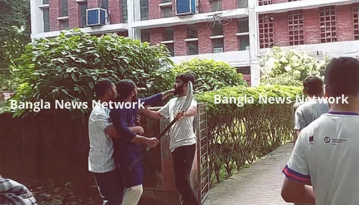 আম্মার ও শিবির নেতাদের মারধরে আহত ২ শিক্ষার্থীকেই গ্রেপ্তার করল পুলিশ