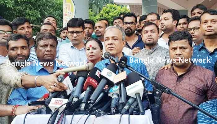 আসন্ন দুর্গাপূজায় কোন নিরাপত্তা ঝুঁকি নেই : স্বরাষ্ট্র উপদেষ্টা