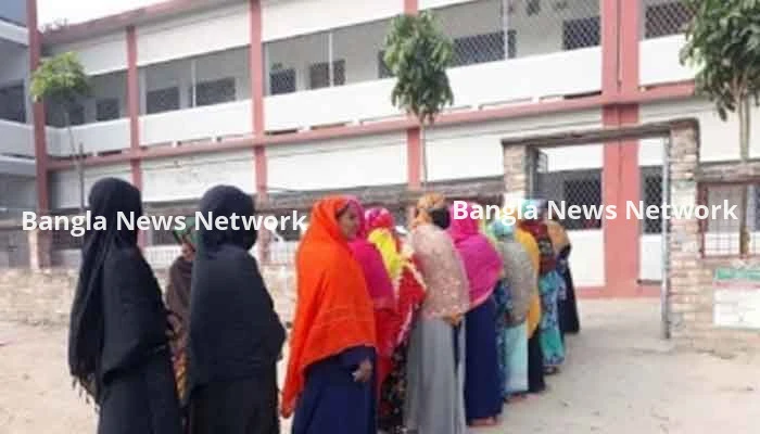 দ্বিতীয় ধাপে ১৫৬ উপজেলায় ভোটগ্রহণ চলছে